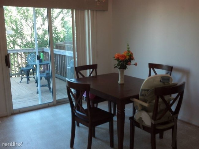 Foto del edificio - 3 br, 2 bath Townhome - 12921 Freestone Court