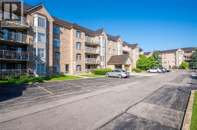 Building Photo - 216 Plains Rd W