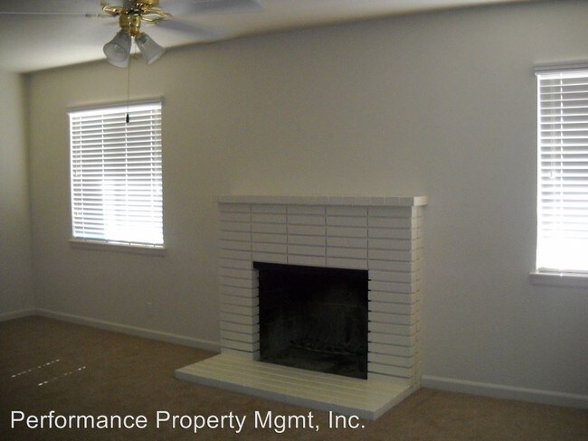 Building Photo - 3 br, 2 bath House - 3907 N. Lafayette Ave.