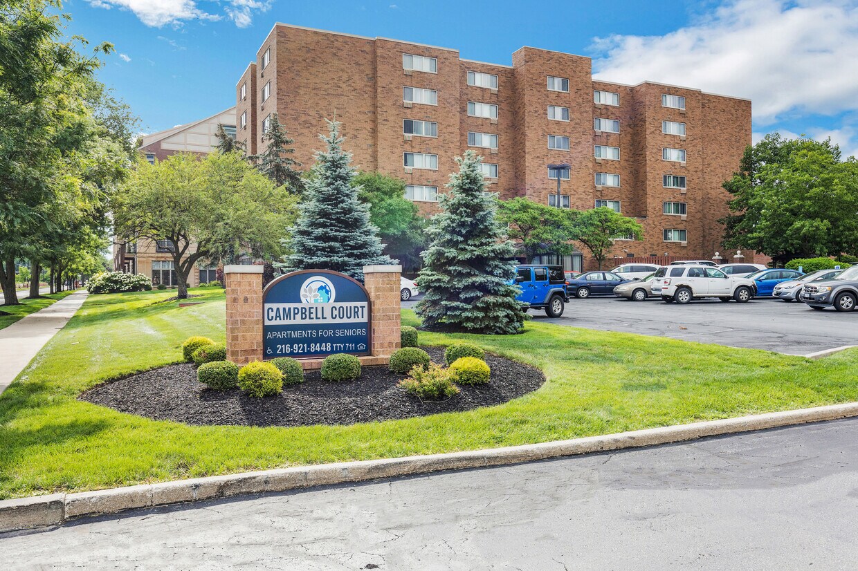 Foto principal - Campbell Court Apartments