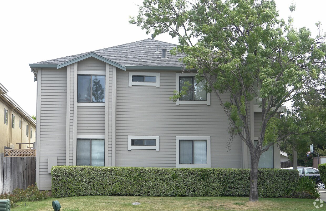 Foto principal - 3219 Clayton Rd