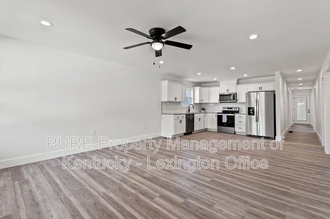 Building Photo - 332 Winding Branch Dr