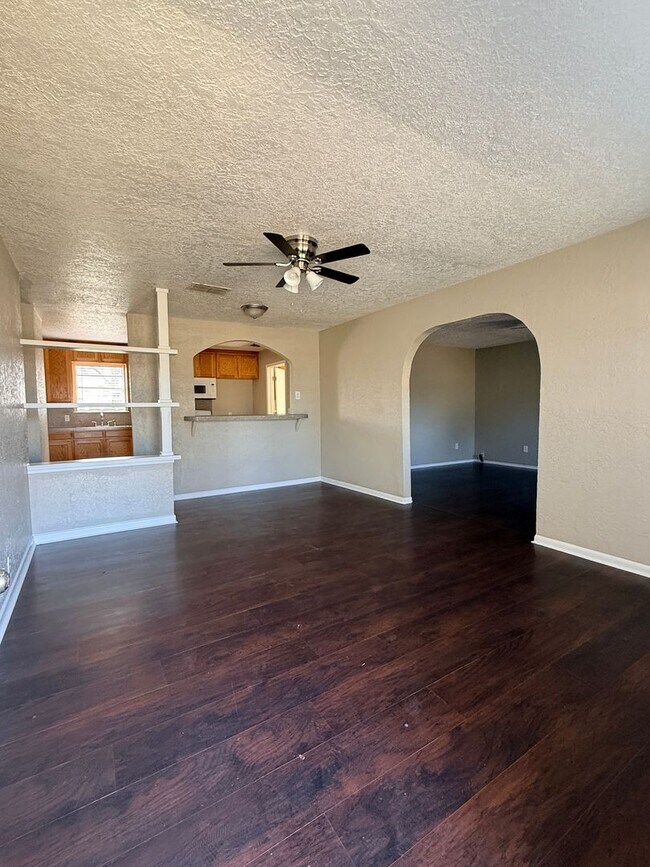 Foto del edificio - Spacious 3 Bed 1 Bath - Burkburnett