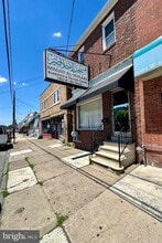 Building Photo - 1803 W 4th St