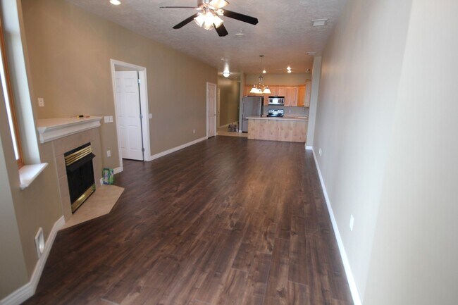 Building Photo - Luxury Living in Downtown Provo