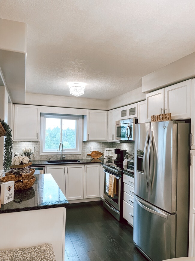 Building Photo - 6 Upper Mercer St