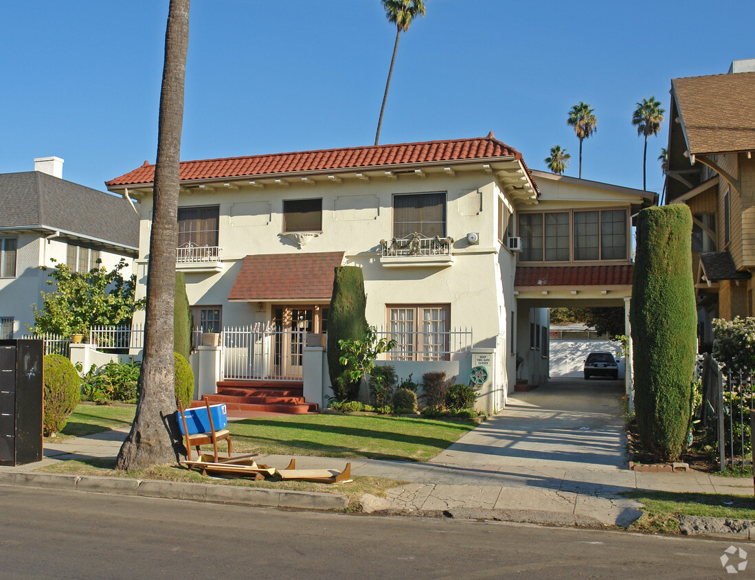 Building Photo - 1270 3rd Ave