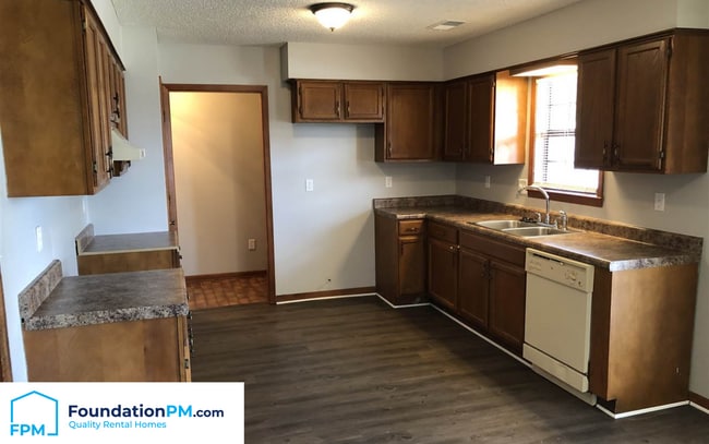 Foto del edificio - 3921 Ross Rd