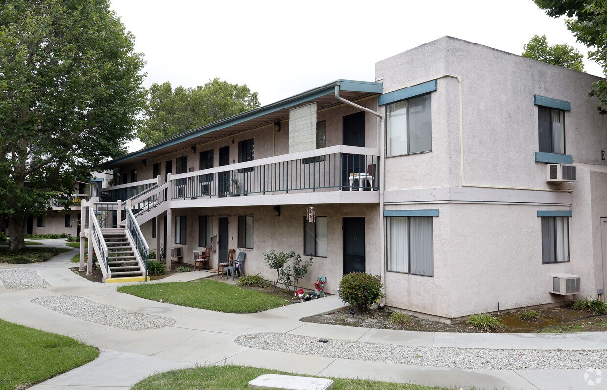 Villa Azusa Senior Apartments 55+ Alquileres en Azusa, CA