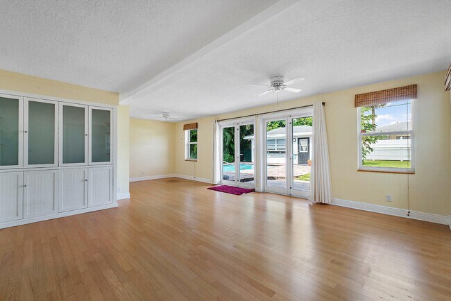 Foto del edificio - 318 Palm Trail