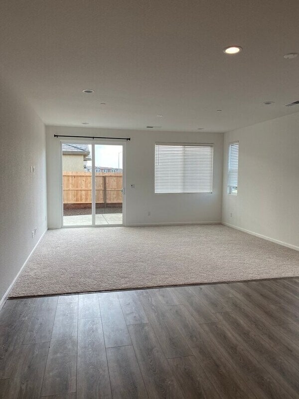 Building Photo - 3591 Sunstone Ct