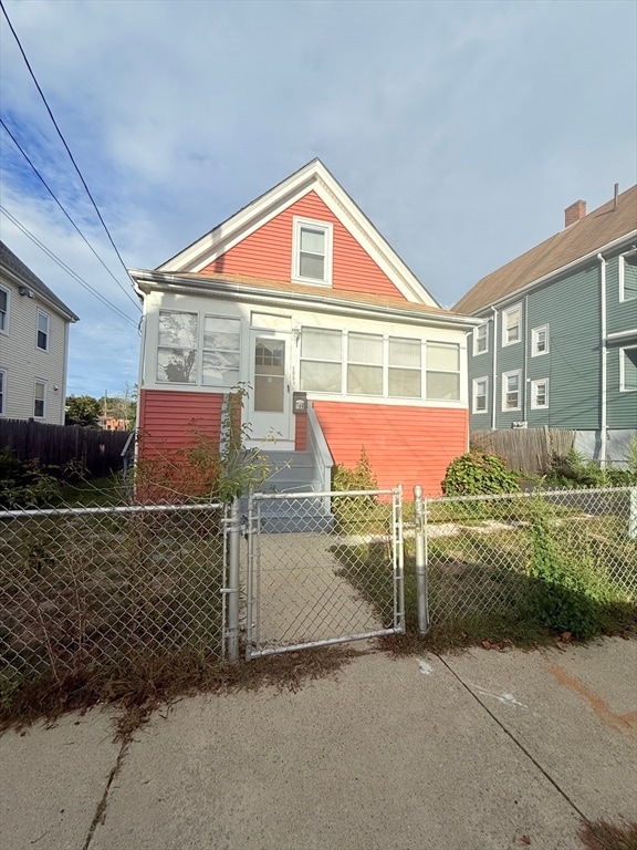 Primary Photo - 198 Fayette St