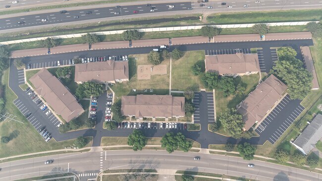 Foto del edificio - Winchester Place Apartments