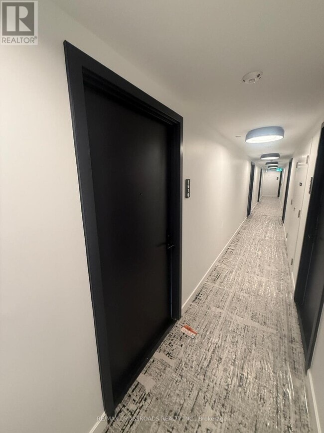 Building Photo - 3009 Novar Rd