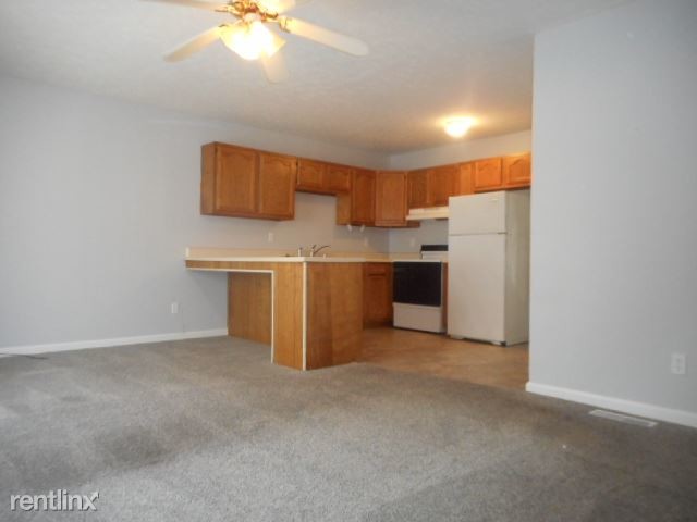 Building Photo - 1 br, 1 bath Apartment - 132 Amy Ave Unit C