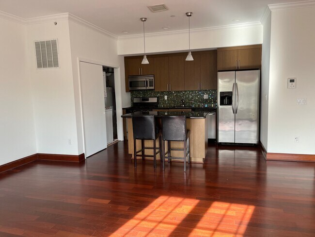Foto del edificio - 3871 Amboy Rd