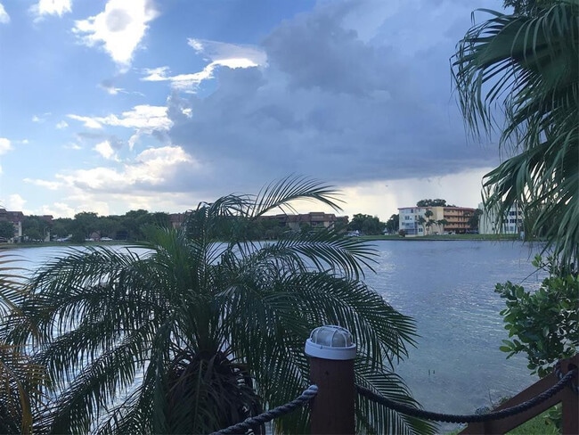 Building Photo - 598 NE 199th Terrace