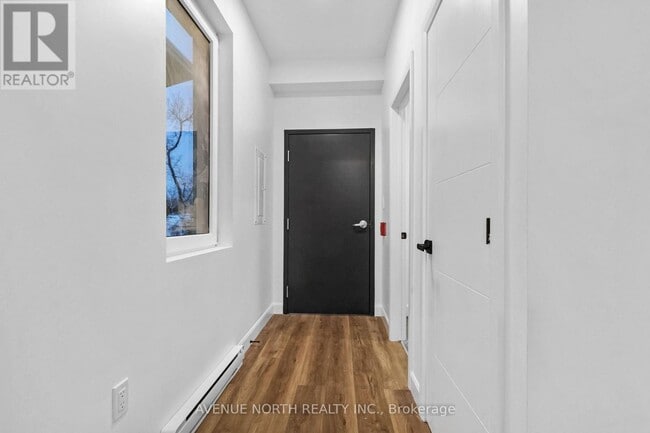 Building Photo - 96 Jolliet Ave