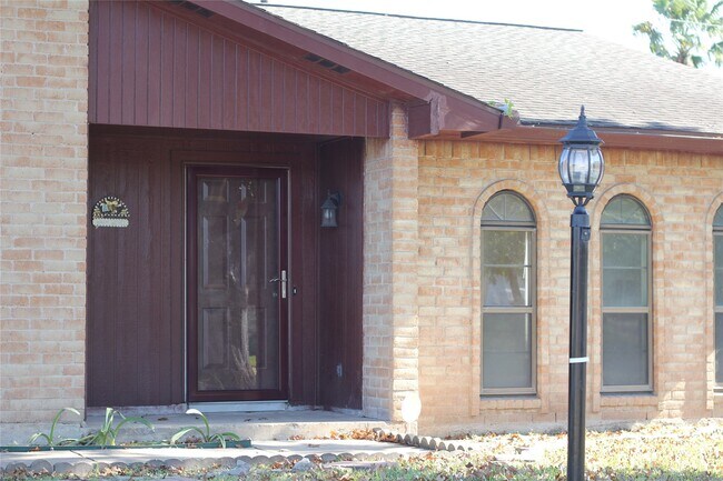 Building Photo - 7207 Addicks Clodine Rd