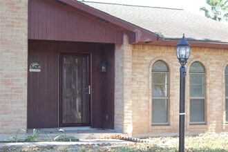 Building Photo - 7207 Addicks Clodine Rd