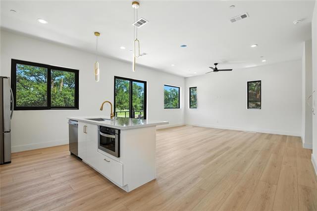 Foto del edificio - 1425 N Garrett Ave