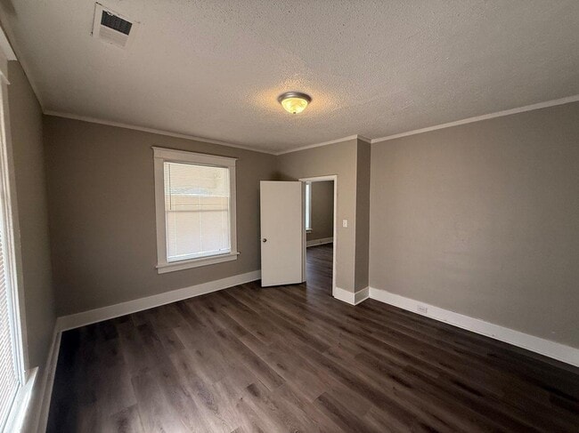Building Photo - 434 Malvern St