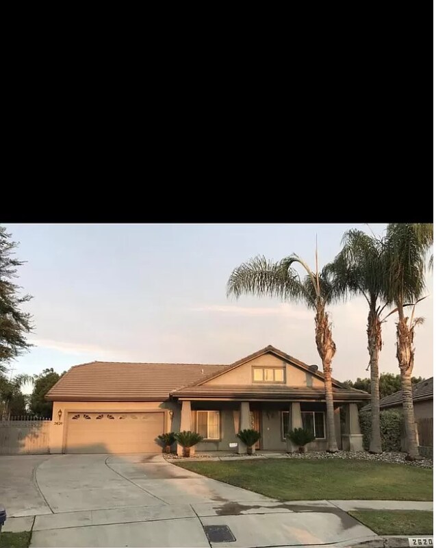2620 Almaden St, Tulare, CA 93274