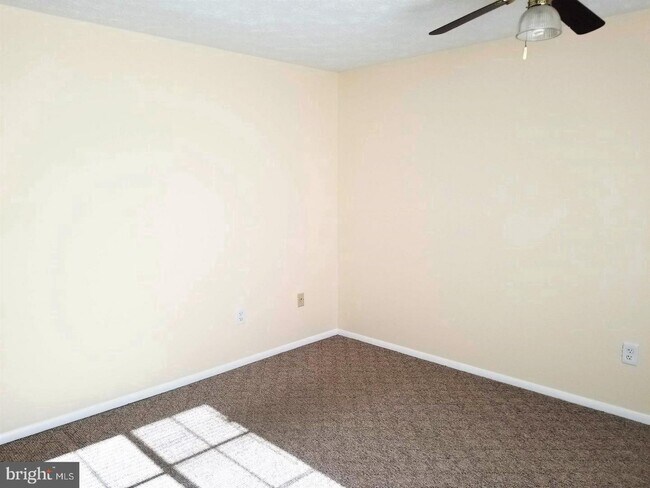 Foto del edificio - 2900 Ashdown Forest Dr