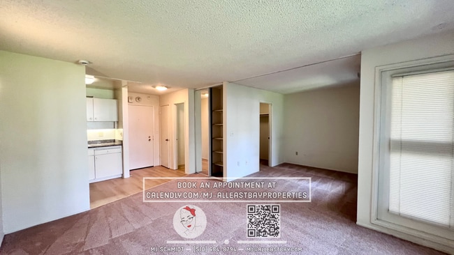 Building Photo - Must See Studio! Includes water/garbage/1-...