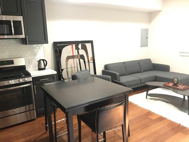 Foto del edificio - 1716 Rose St