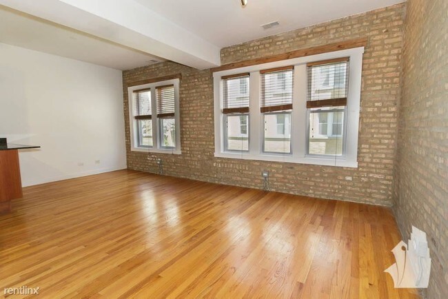 Building Photo - 1340 W Estes Ave