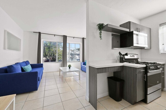 Foto del edificio - 7340 Harding Ave