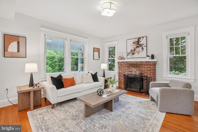 Foto del edificio - 2439 Monroe St NE