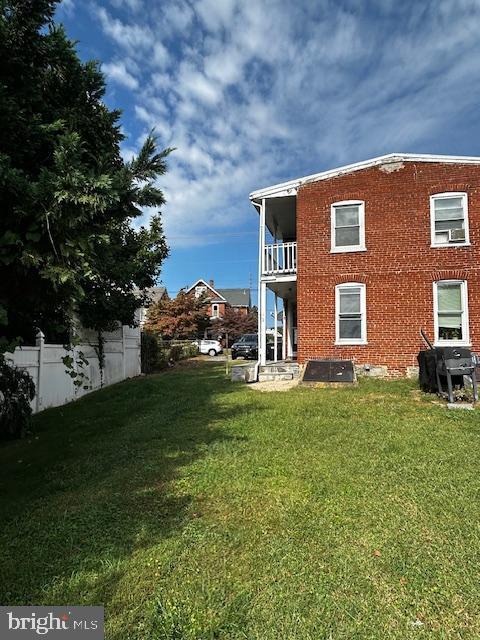 Building Photo - 551 S Church St