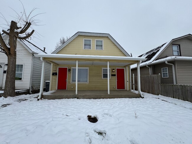 Photo - 1129-1131 S Sheffield Avenue Apartment