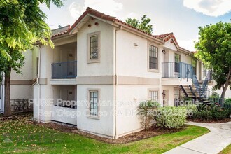 Building Photo - 10323 Azuaga St