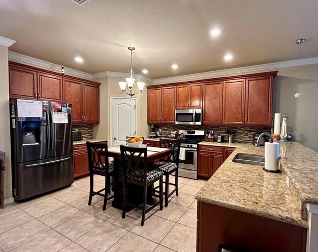 Foto del edificio - Beautiful 2 story home in Ellis Park