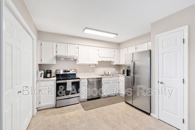 Foto del edificio - 2922 Glenridge Dr