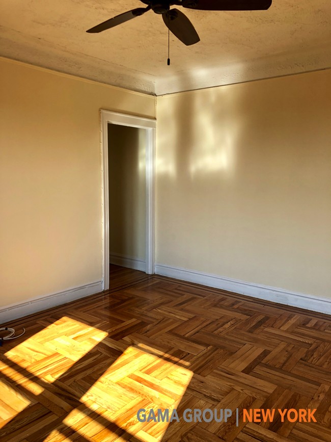 Building Photo - 305 89th St