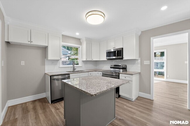 Building Photo - 4056 Whitehall Dr