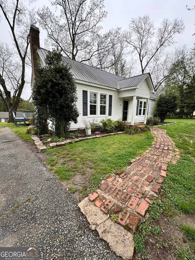 Building Photo - 55 Bowdon St