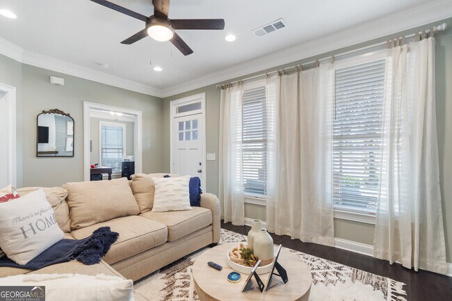 Building Photo - 1401 Carriage Ridge Dr