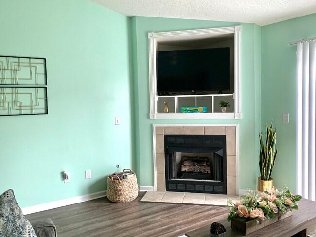 Foto del edificio - 1463 Amanda Park Ln