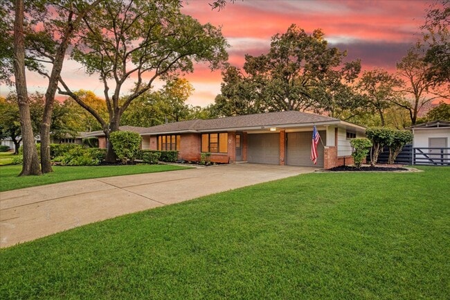 Building Photo - 524 N Wharton St