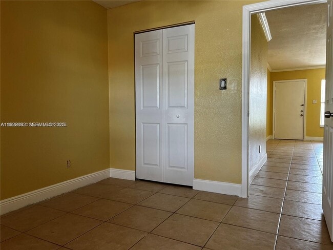 Foto del edificio - 18913 NW 46th Ave