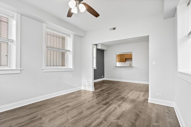 Foto del edificio - 1460 W Fargo Ave