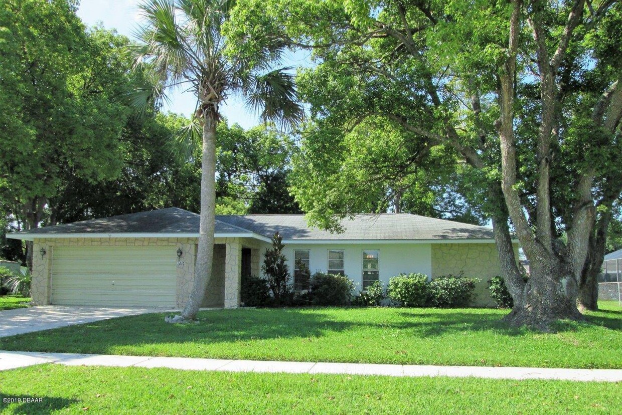 Foto principal - 1235 Edna Dr