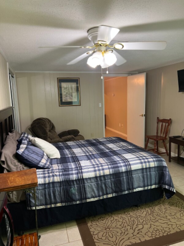 Foto del edificio - 4241 Springhill Dr