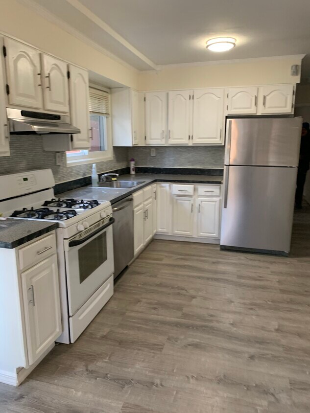 Foto principal - 42 Saint Johns Ave