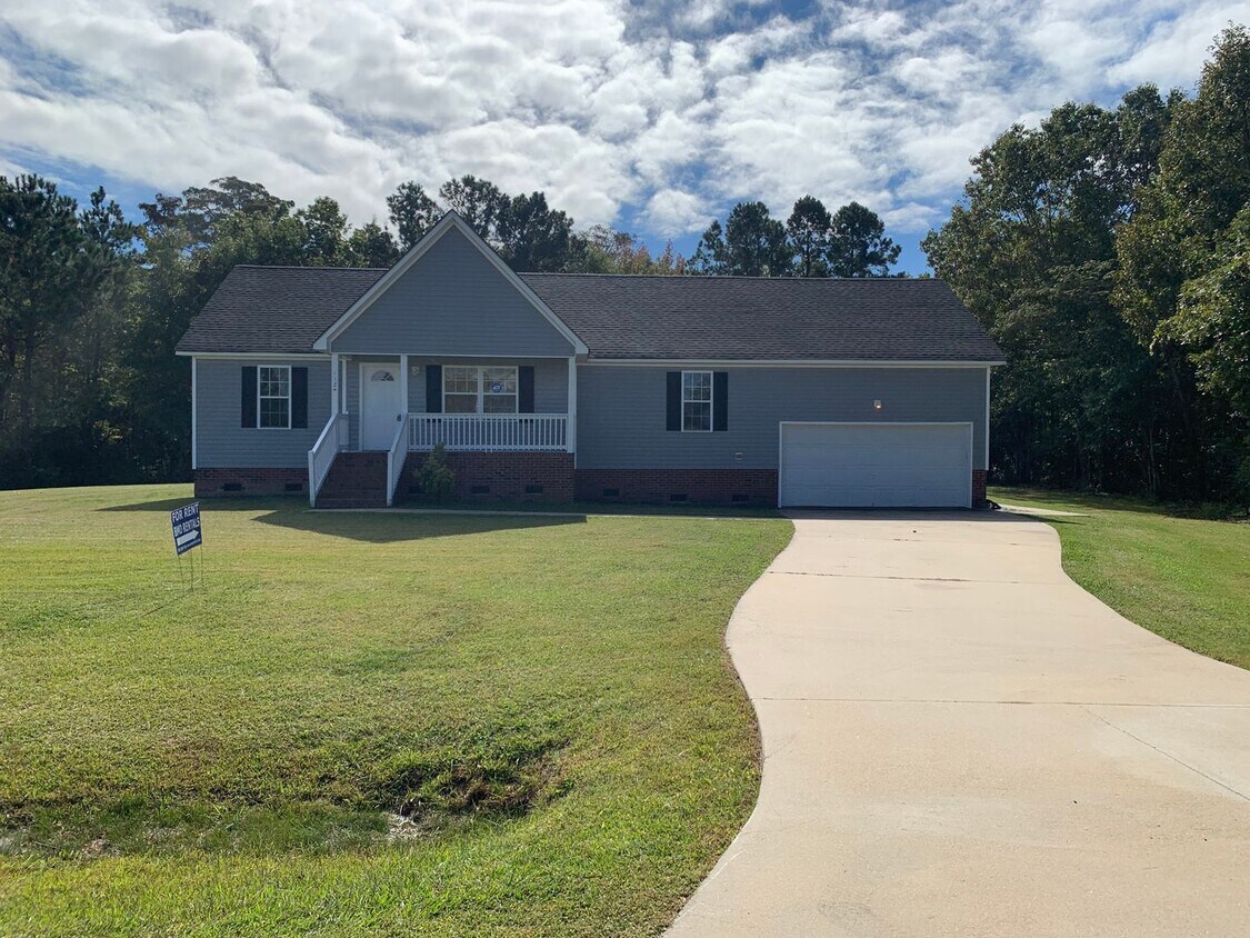 Primary Photo - Beautiful Home located in Camden County an...